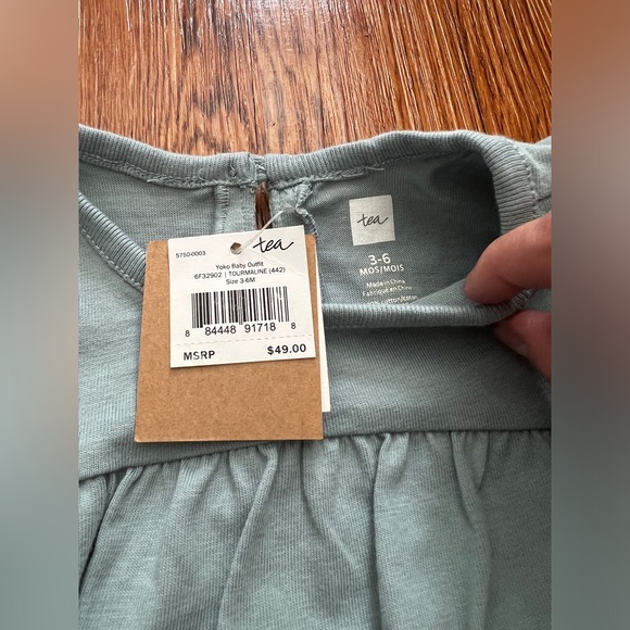 NWT Tea Collection Infant 2 Piece Teal Outfit Size 3-6 Months - Picture 2 of 6